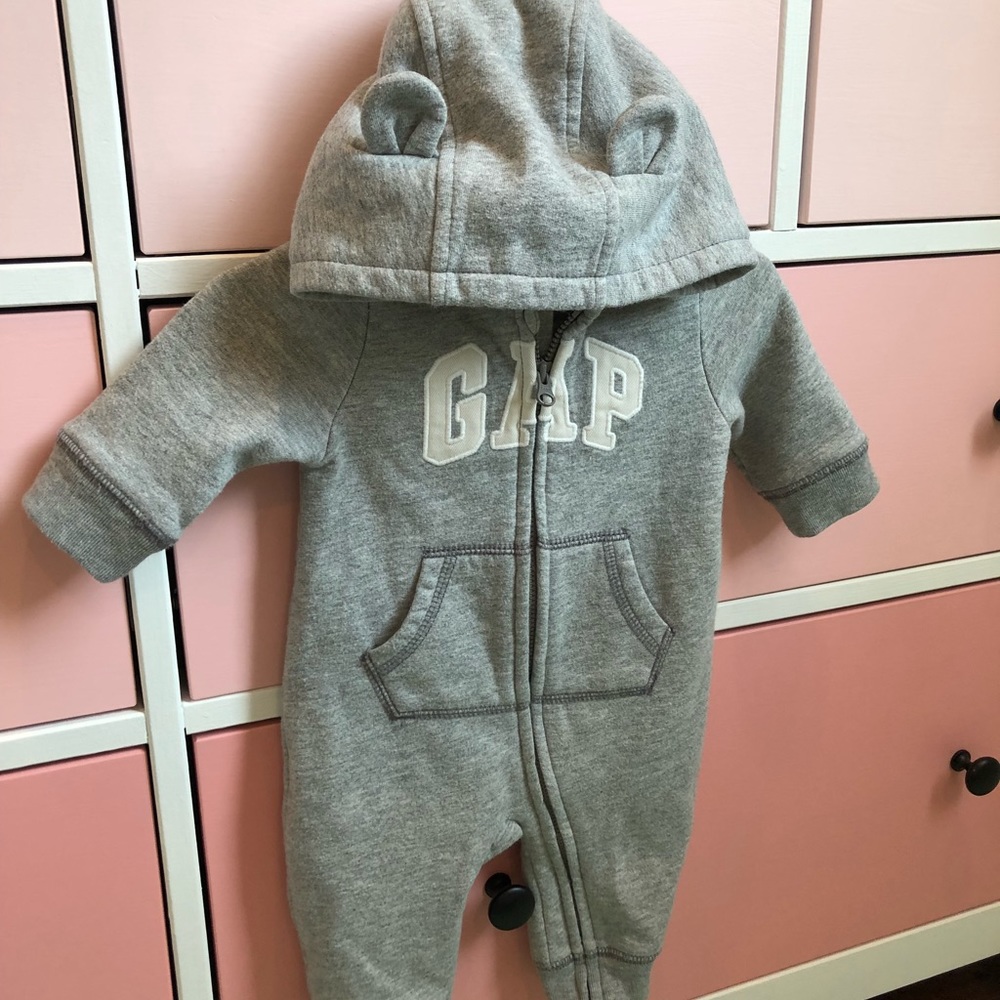 Baby GAP cover all 🐻